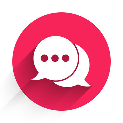 Zwei Chat-Blasen hintereinander vor einem roten Hintergrund