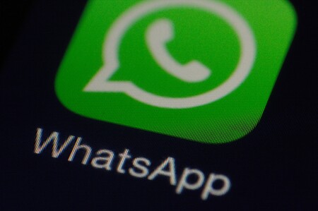 whatsapp-app-smartphone