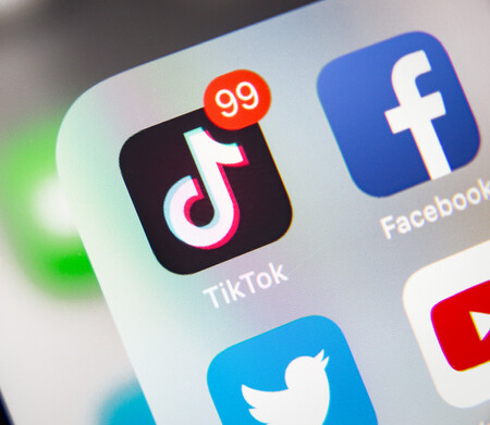 TikTok Handy mit TikTok-App